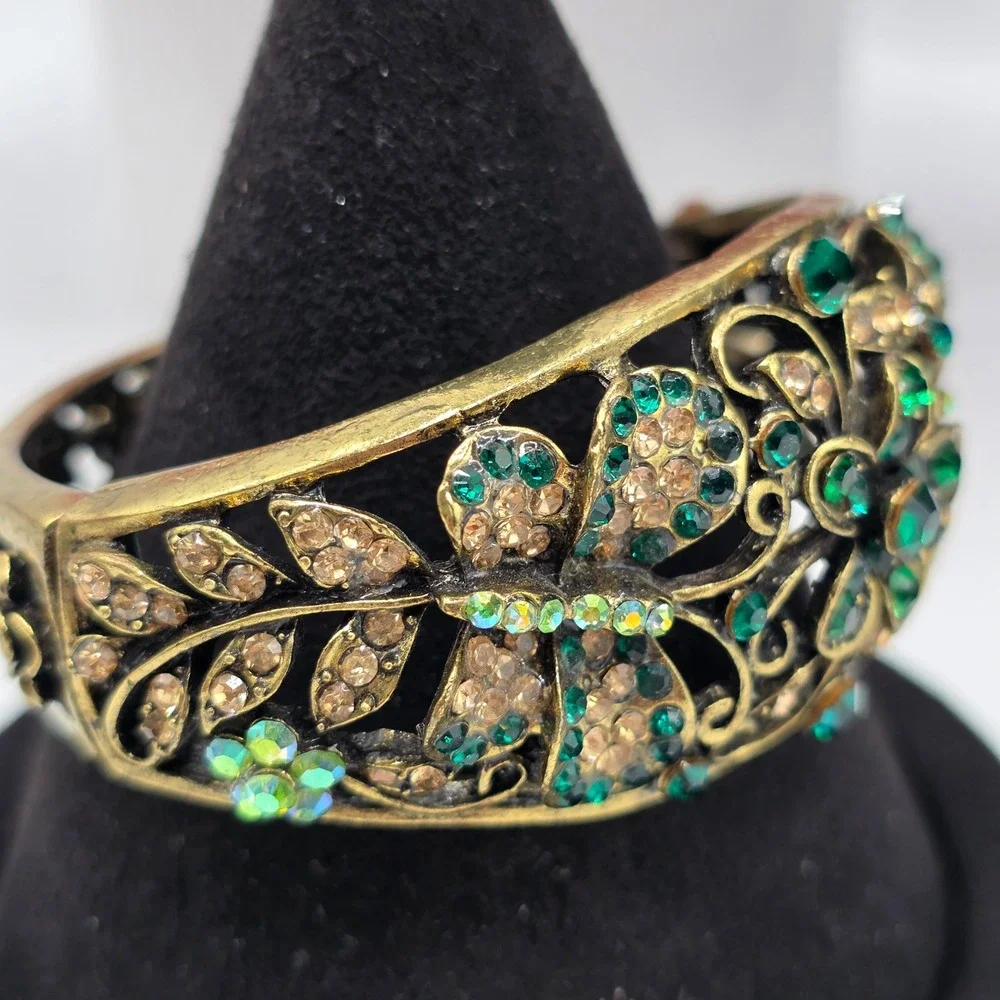 N/A ornate hinged